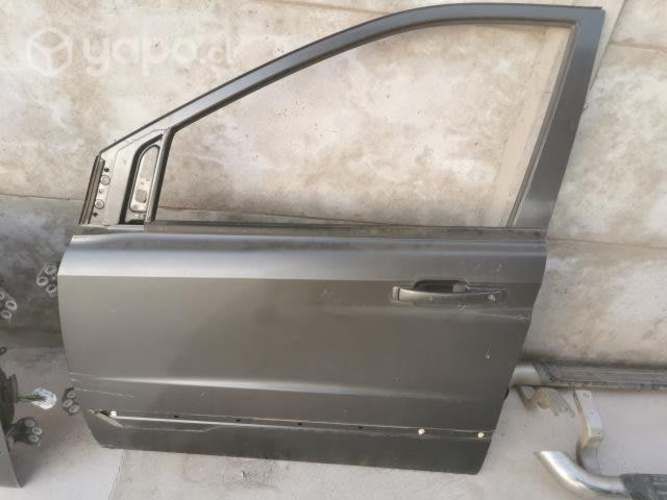 Puerta delantera izquierda ssangyong New actyon