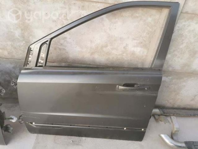 Puerta delantera izquierda ssangyong New actyon