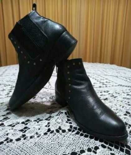 Botines Negro de cuero IVO