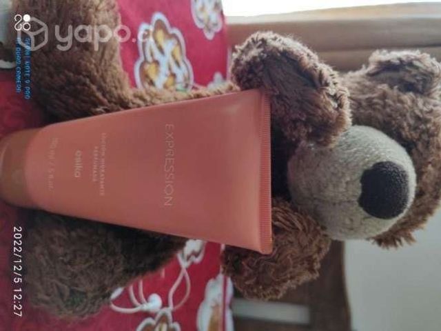 Loción hidratante perfumada Expresión, de Esika