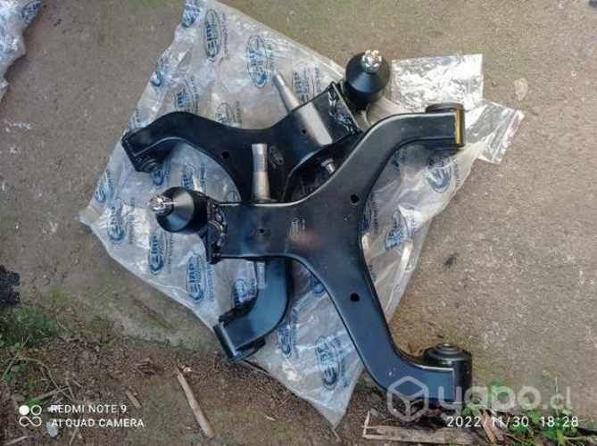 Bandejas inferiores ssangyong action sports nuevas