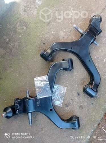 Bandejas inferiores ssangyong action sports nuevas