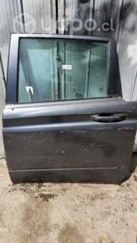 Puerta trasera izquierda ssanyong actyon sport 14
