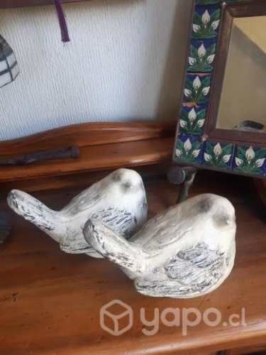 Pareja de pájaros en ziña envejecida