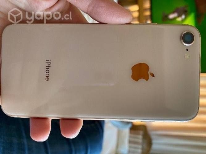 celular IPhone 8