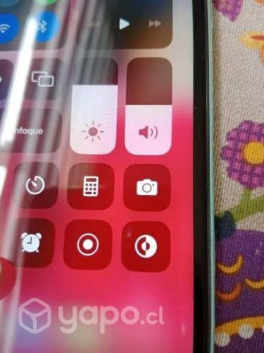 Iphone 11 en excelente estado