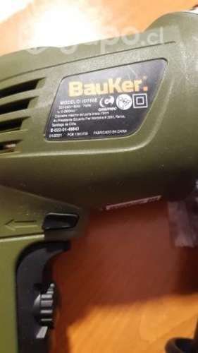 Taladro/percutor/atornillador Baukker nuevo 750 wa