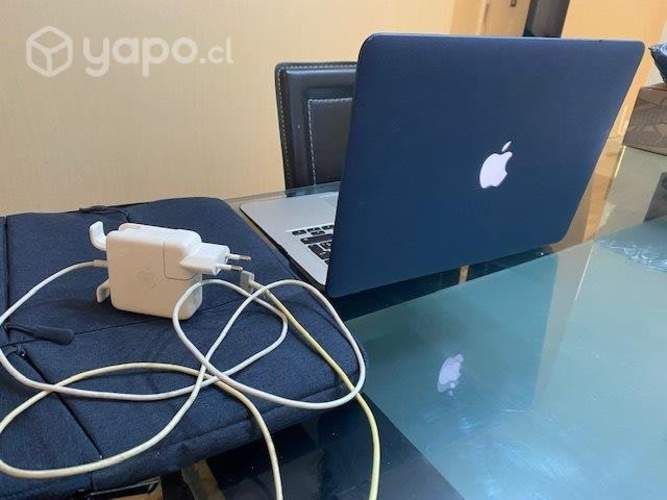 Macbook Air (13-inch, 2017)