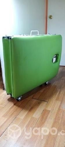 Camilla plegable (con pequeño detalle)