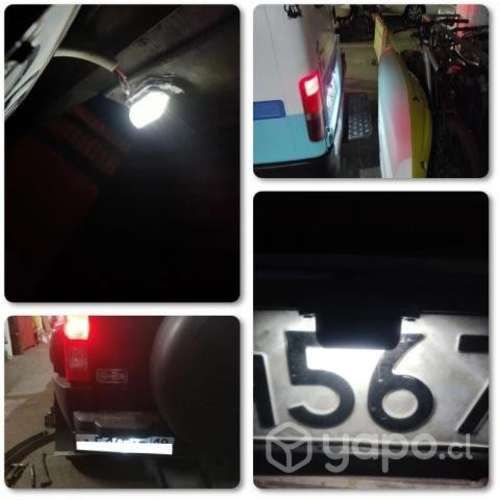 Foco Trasero 12v + 5 Mts Cable + Conectores + Luz