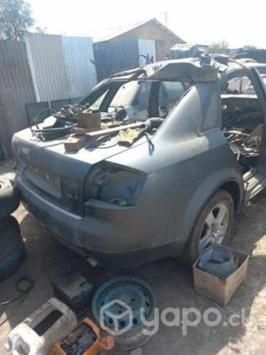 Tapa maleta audi a4 1998 al 2002