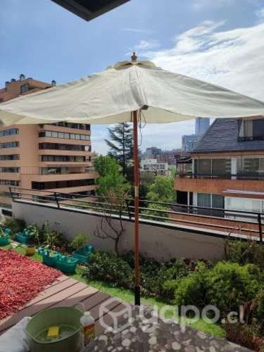 Hermoso quitasol de 3 metros de diámetro