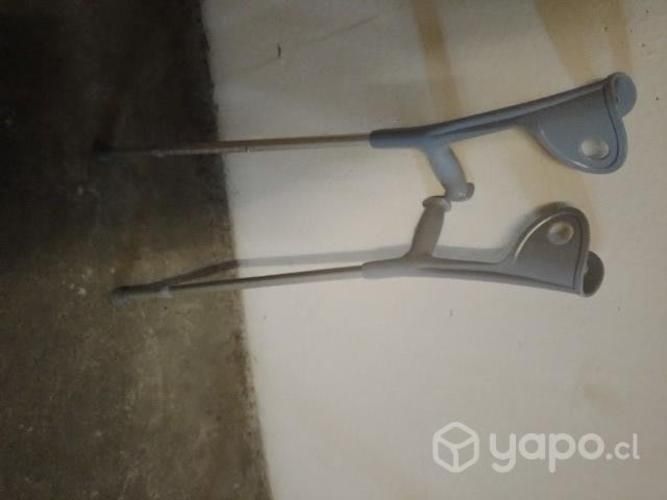 Bastones muletas poco uso