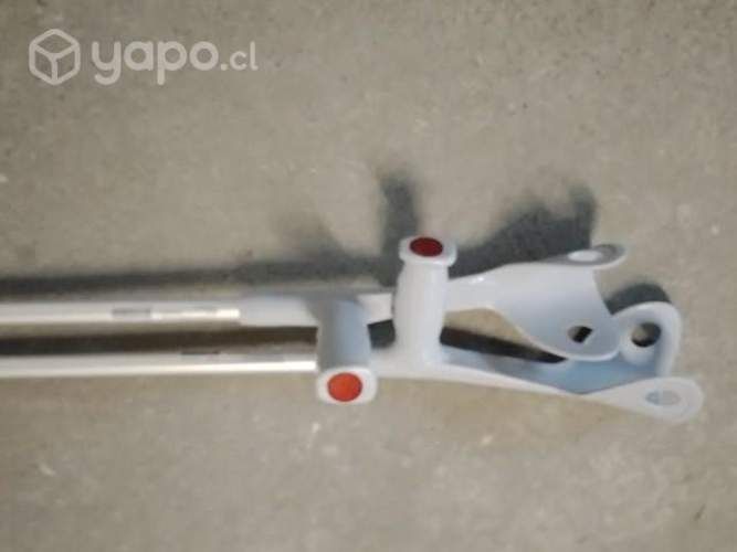 Bastones muletas poco uso