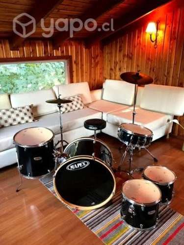 Batería acústica Mapex negra