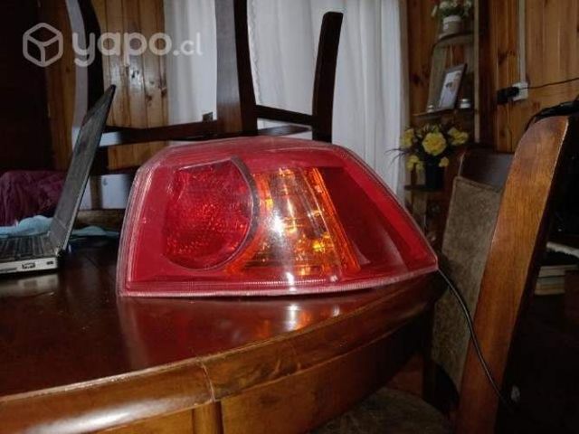 Foco trasero derecho Lancer 2012 al 2018