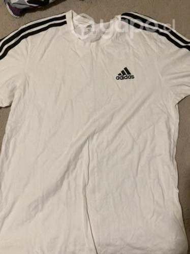 Polera adidas