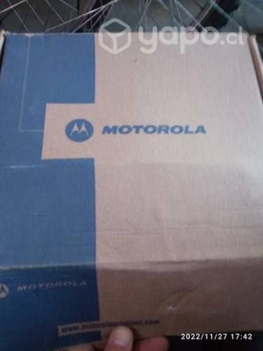 Radio handy Motorola DEP 450 nueva en oferta