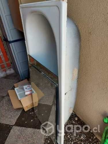 tina, lavamanos y accesorios.