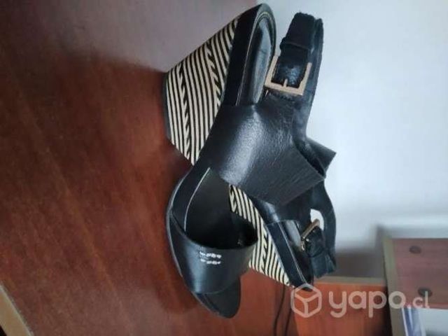 Chalas de cuero Gacel