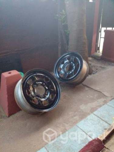 Llantas originale de Nissan Terrano aro 16.