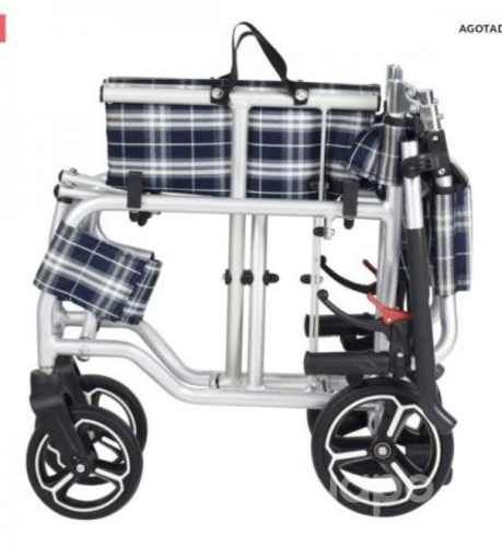 Silla de ruedas plegable