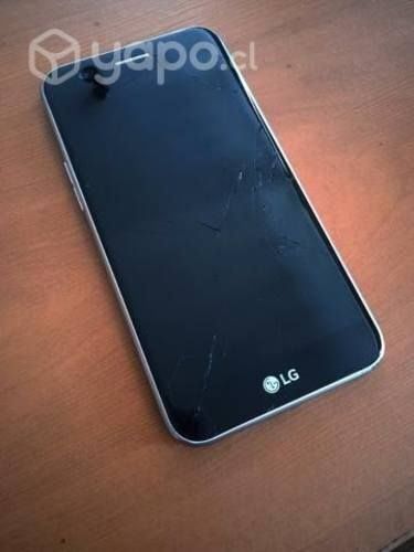 Teléfono LG con detalle en pantalla