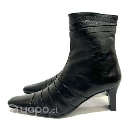 Botín 100% Cuero Marca Marquis N*35 Negro