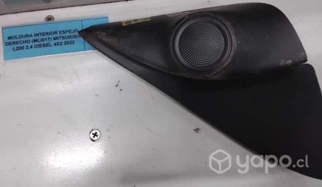 Moldura Inter Espejo Der (MLI017) Mitsubish L200