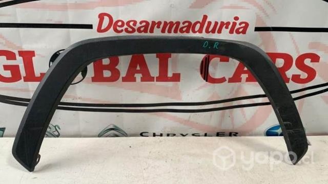 Moldura tapabarro delantera derecha RAV 4 2.0 2021