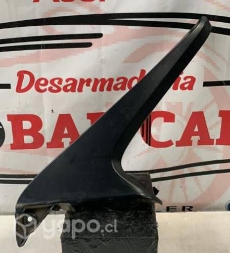 Moldura de Spoiler derecha RAV 4 2.0 2021
