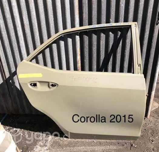 Puerta Toyota corolla