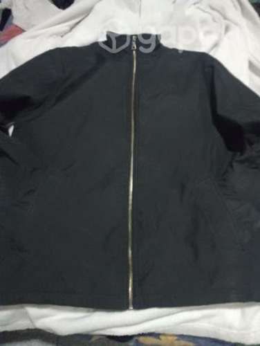 Chaqueta NEGRA a. Muy. Buen. Precio BESEMENT