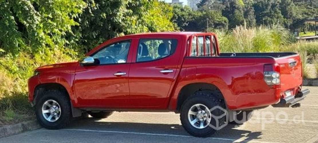 Mitsubishi l200 2020
