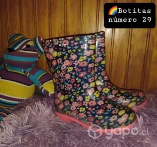 Botas floreadas número 29 para la lluevia