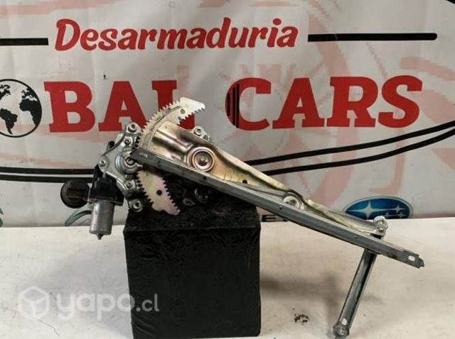 Motor alza vidrios delantero derecho YARIS SPORT