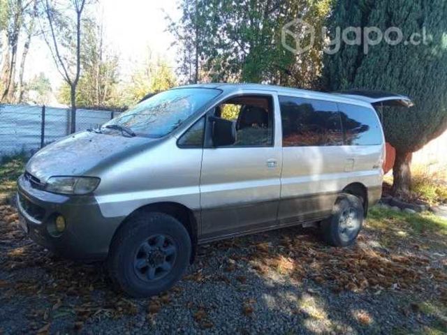 Hyundai starex 4x4 2.4cc (1999)