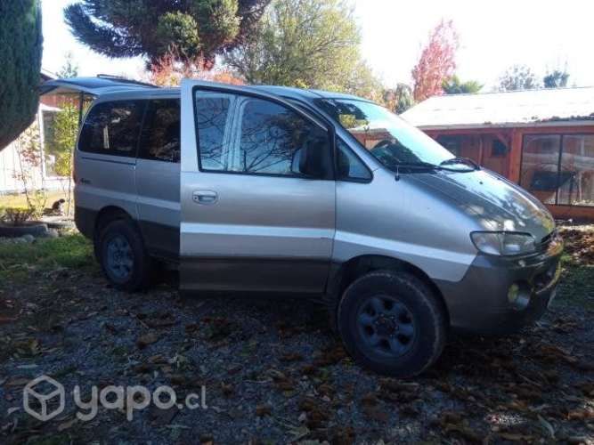Hyundai starex 4x4 2.4cc (1999)