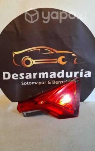 Foco octavia 2021 a 2024 Rh 2.1