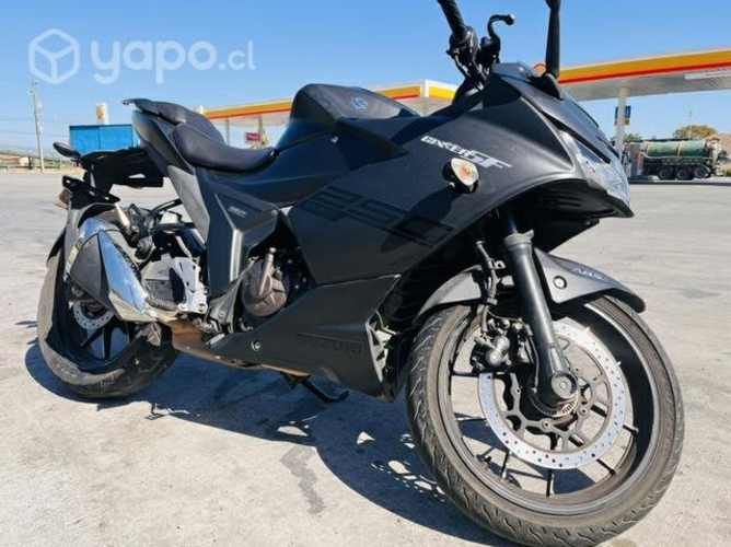 Suzuki Gixxer 250 Sf
