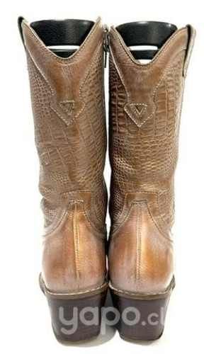 Bota Texana Cuero y Suela Marca Shoes&Shoes N*34