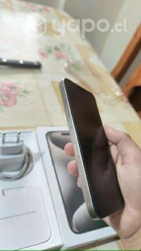 IPhone 15 Pro Max natural titanium