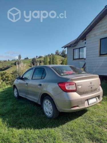 Renault Symbol 1.6 - 87.000 KM - Isla de Chiloé