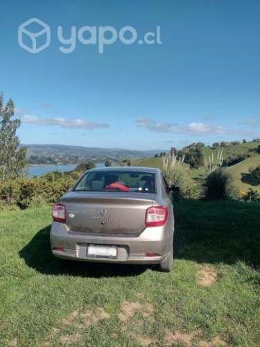 Renault Symbol 1.6 - 87.000 KM - Isla de Chiloé