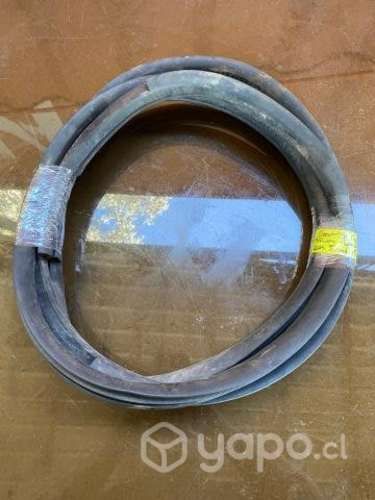 Goma contorno pilar pta del der Explorer 2013