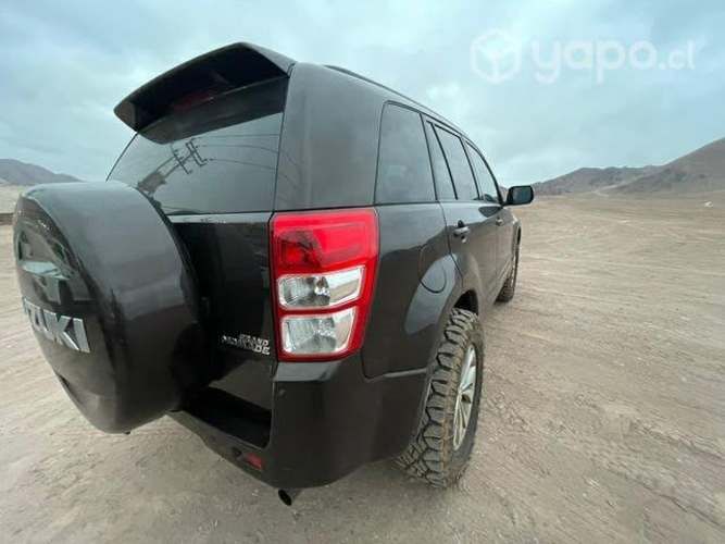 SUZUKI GRAND NOMADE GLX 2013 4x4