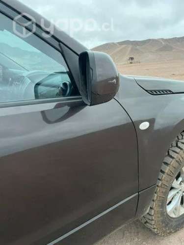 SUZUKI GRAND NOMADE GLX 2013 4x4