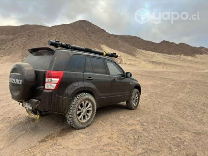 SUZUKI GRAND NOMADE GLX 2013 4x4