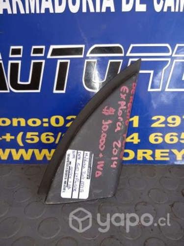 Moldura Interior Espejo Derecho Ford Explorer 2014