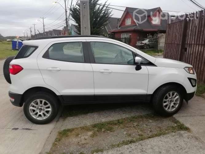 FORD ECOSPORT, año 2018